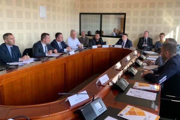 ​IPK-ja po heton zyrtarë të lartë policorë për përfshirje në vepra penale
