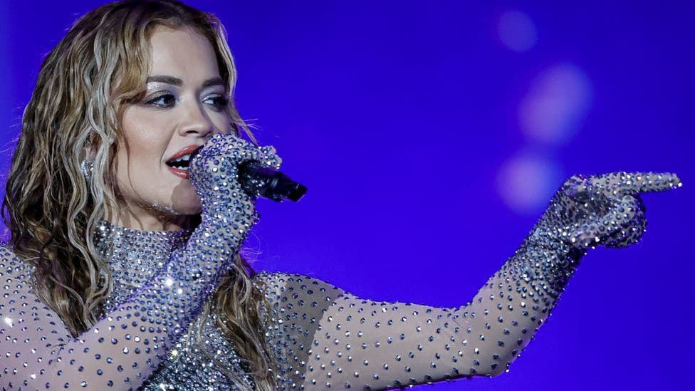Rita Ora, e ftuar speciale në Eurovision