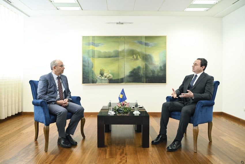Kurti takon ambasadorin e OSBE-së, Davenport, diskutohet për zgjedhjet në veri