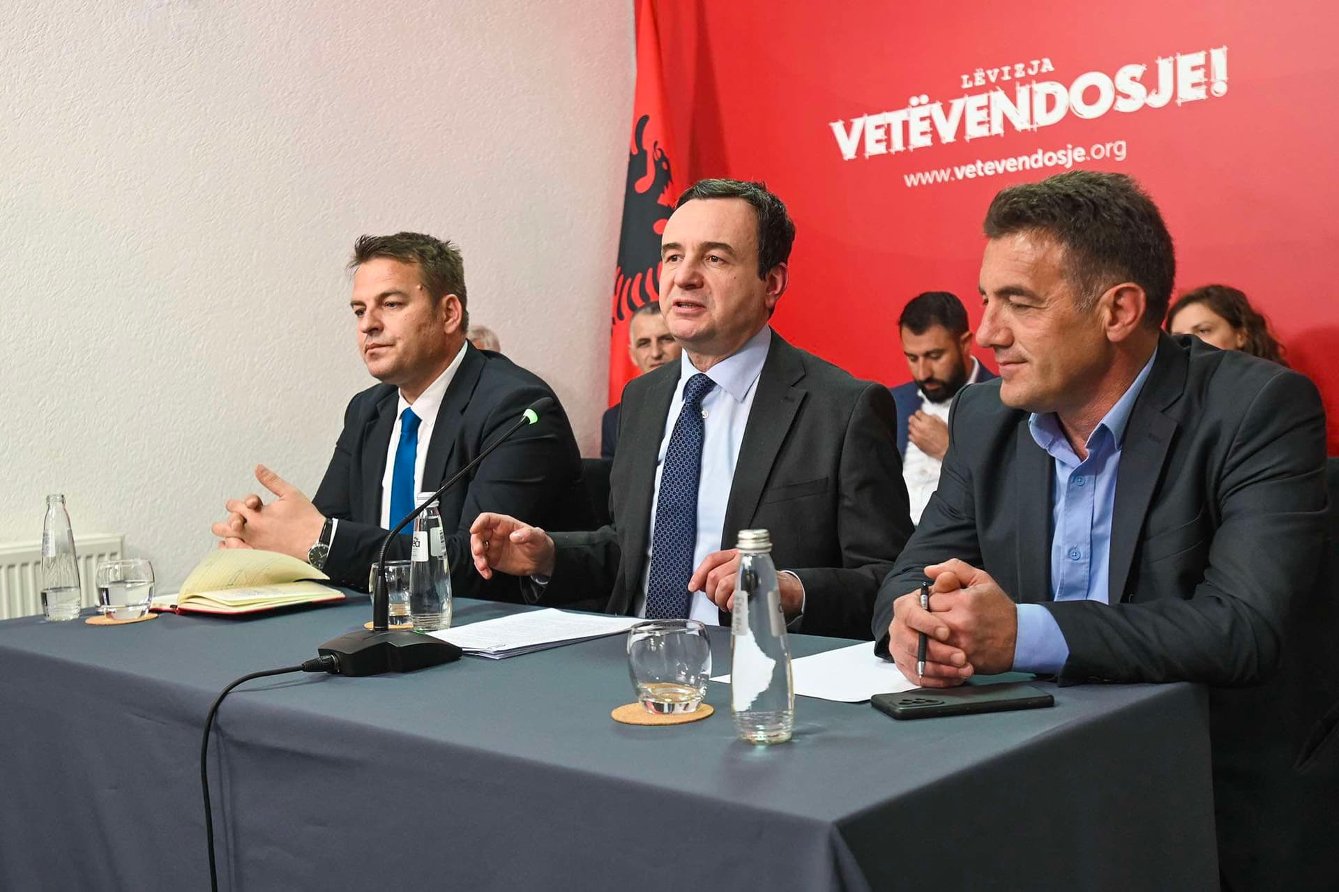 Zgjedhjet e 23 prillit: Kurti nis fushatën dhe përkrah kandidatët e LVV-së për kryetarë komunash