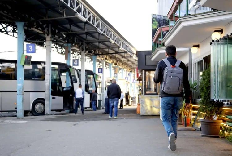 Paralajmërohet rritje e çmimit të biletave të autobusëve