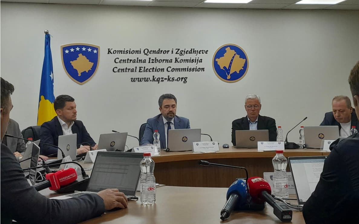KQZ-ja zëvendëson komisionerët e partisë së Jabllanoviqit të tërhequr nga gara