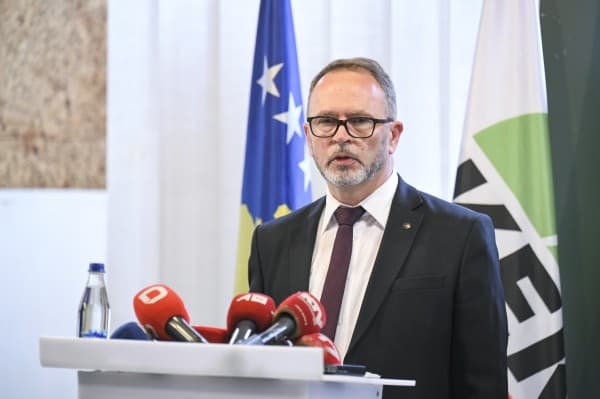 I bastisen zyra e banesa, drejtori i KEK-ut bëhet për spital