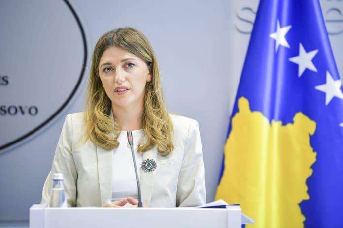 Haxhiu: Gratë para dhe gjatë periudhës së luftës me guximin dhe vullnetin e tyre, arritën t’i thyenin tabutë