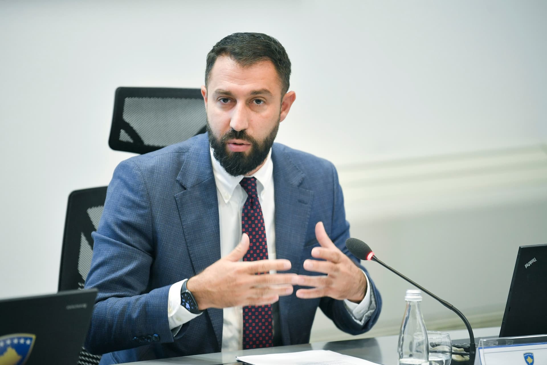 ​Krasniqi: Nuk na bëjnë mirë institucionet njëetnike