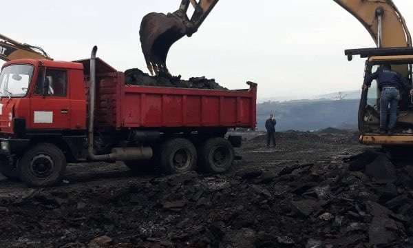 Maqedonia e Veriut i ofron Kosovës rrymë në këmbim të thëngjillit
