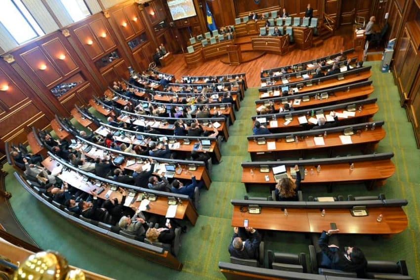 Kuvendi mban seancë plenare