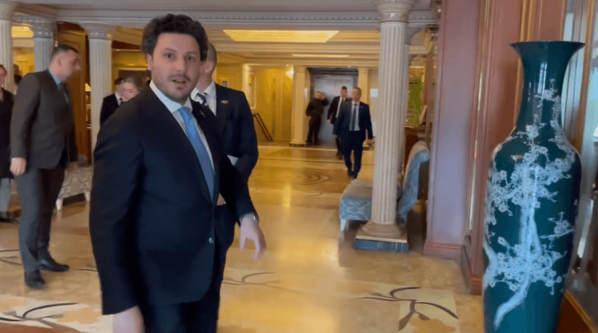 Abazoviq në Prishtinë: Kënaqësi e madhe që jam këtu