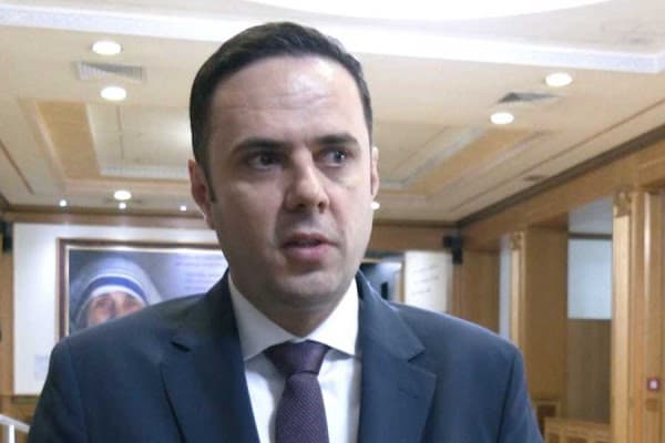 ​Abdixhiku: Dënojmë gjuhën e pushtetit që mbron Krasniqin e sulmon sistemin e drejtësisë