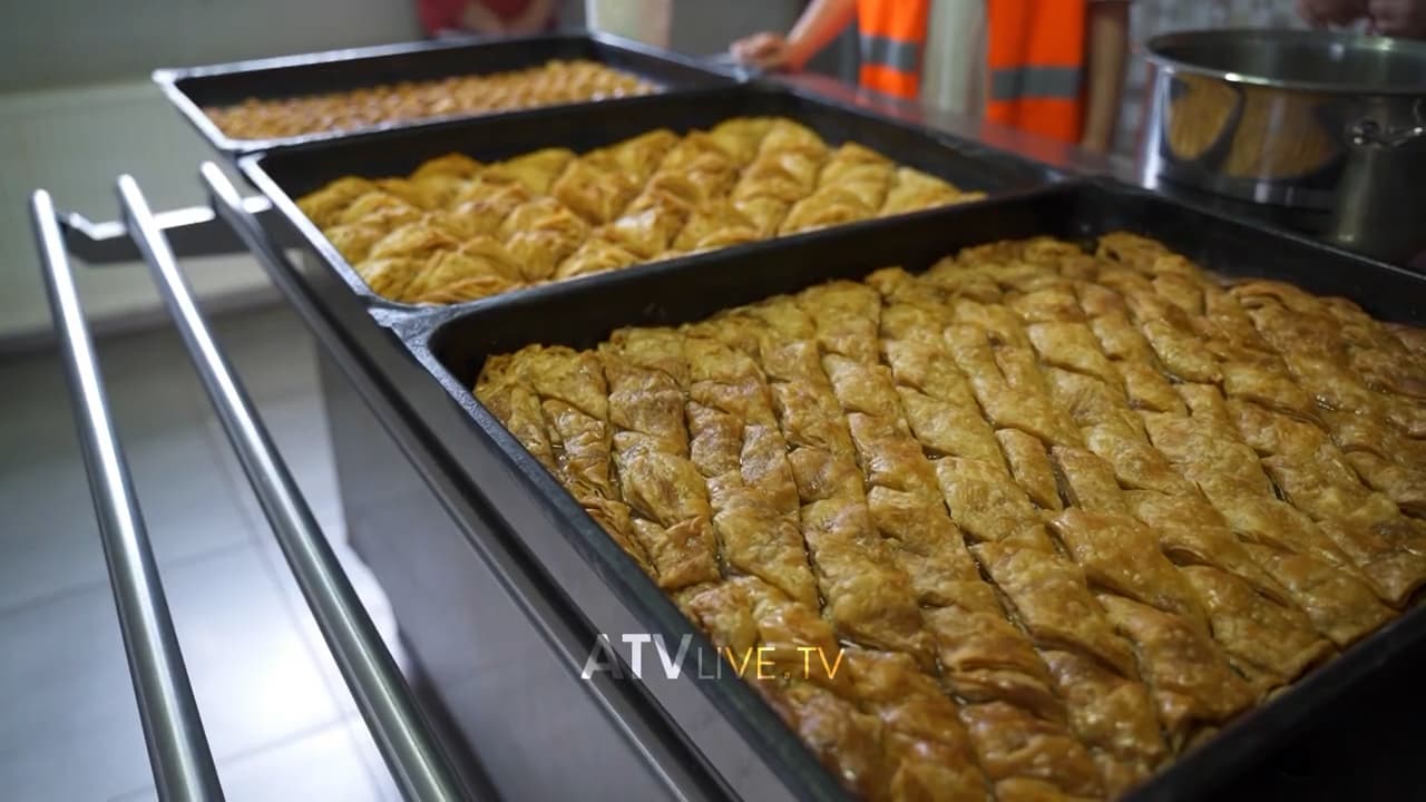 Gratë e burgosura në Lipjan, përgatitin ëmbëlsira për bajram