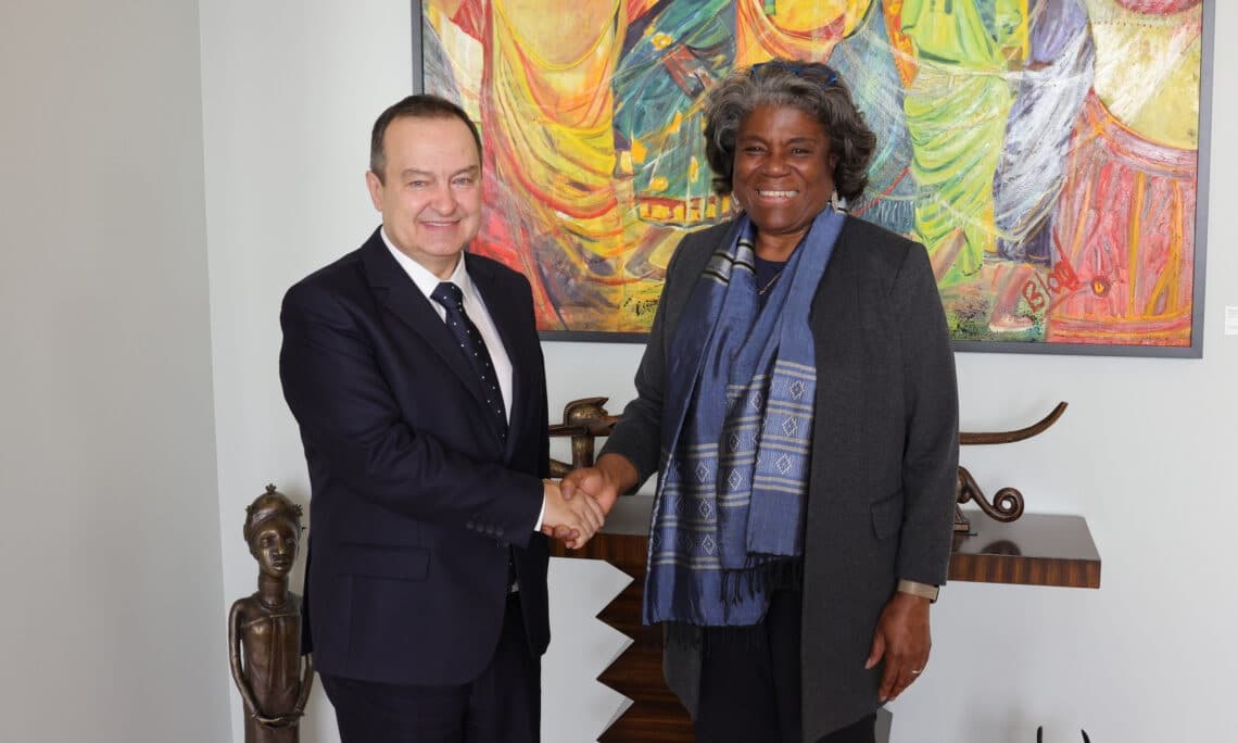 Ambasadorja amerikane ia bën me dije Daçiqit: Marrëveshja e Ohrit, historike dhe e detyrueshme
