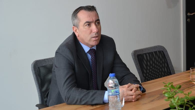 Komunat insistojnë që mos të falen 100 € nga tatimi – Ibrahimi thotë se humbin dhjetëra miliona euro