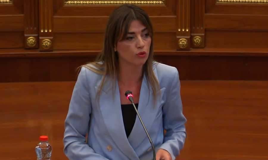 ​Përplasje në Kuvend, ministrja Haxhiu përmend pasurinë e Haradinajt