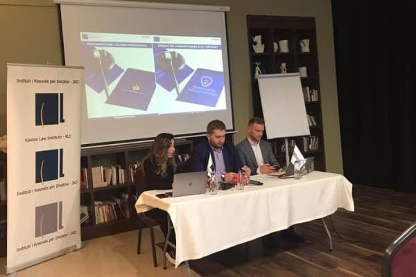 ​IKD: Sistemi gjyqësor dhe ai prokurorial me përfaqësim të pabarabartë gjinor