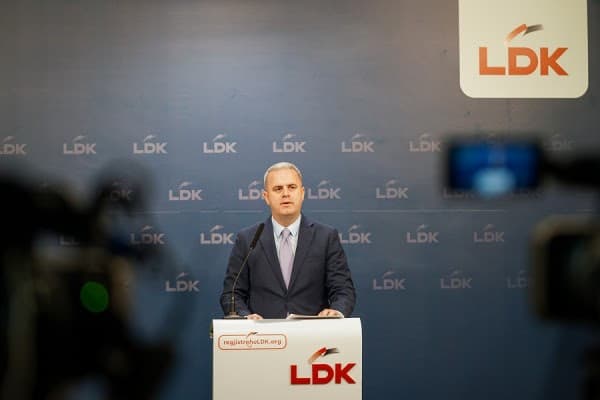 Arrestimi i kryeshefit të KEK-ut, LDK: Drejtësia s’ka pse i frikësohet Albin Kurtit