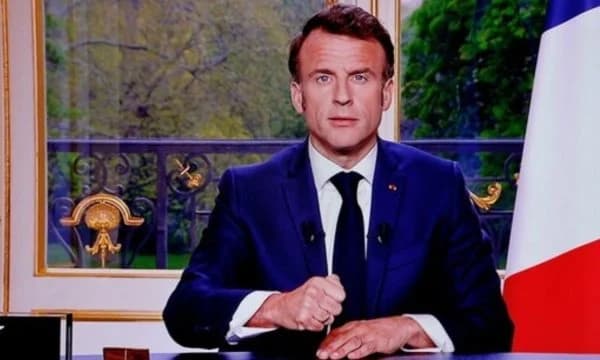 “Nuk mund të qëndroj shurdh ndaj zemërimit të francezëve”, Macron: Reforma hyn fuqi në vjeshtë, ishte e nevojshme