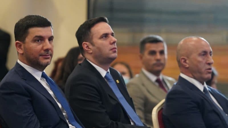 LV-ja krenohet me liberalizimin e vizave – Opozita thonë s’e kjo Qeveri s’ka merita