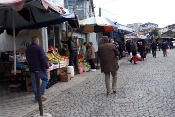 ​Çmimet e perimeve vazhdojnë te mbesin të larta, ankohen qytetarët