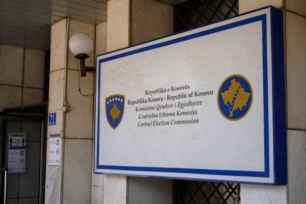 KQZ-ja publikoi raportet financiare të partive politike për vitin 2022