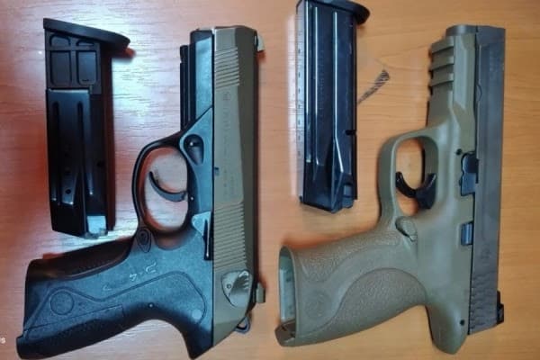 Sekuestrohen dy armë zjarri në Hajvali