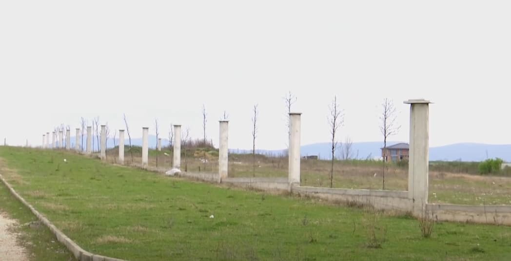 Prizreni pa tokë për varreza, kërkon 57 hektarë tokë nga AKP-ja