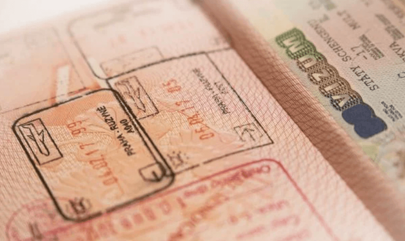 BE shtyn hyrjen në fuqi të sistemit që zëvendëson vulat e pasaportave
