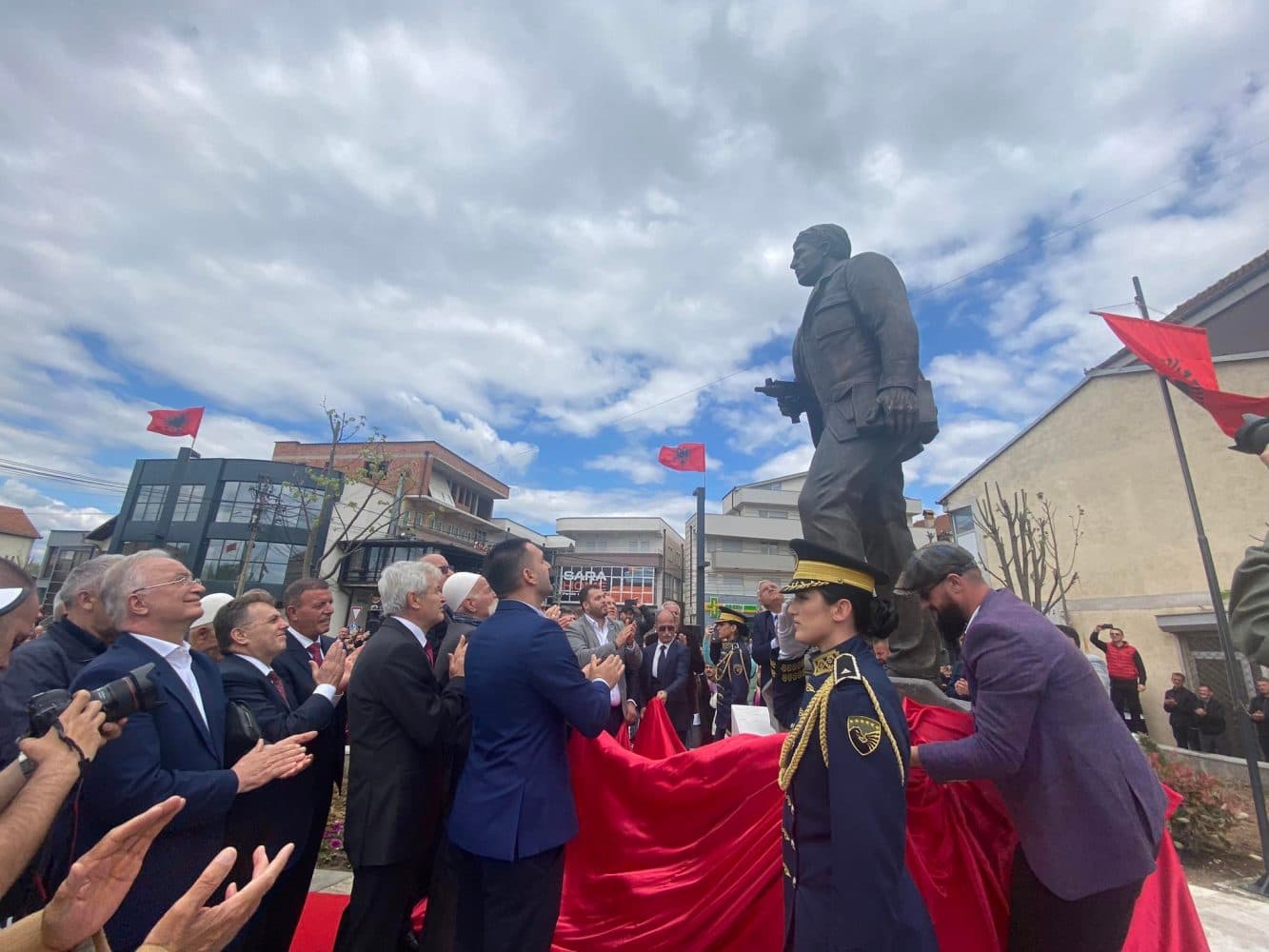 ​Zbulohet shtatorja e heroit Fahri Fazliu në Obiliq