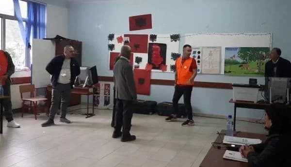 Zgjedhjet në Shqipëri, ndiqni në kohë reale numërimin e votave