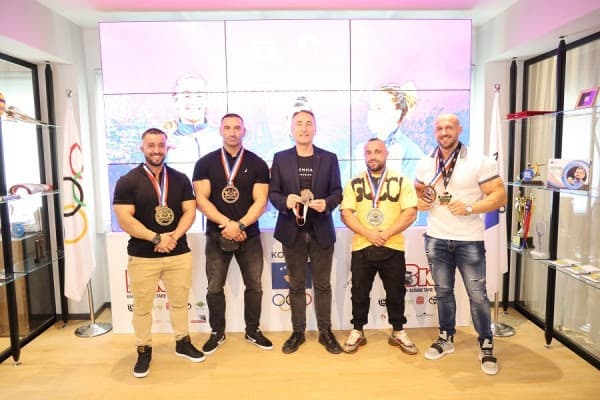 ​Pas suksesit në Evropian, ekipi i bodybuildingut takohet me drejtuesit e KOK-ut