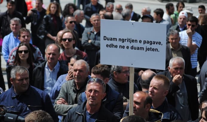 Federata Sindikale e Punëtorëve Teknikë të Sektorit Privat mban protestë