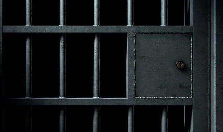 ShKK-ja largon nga puna një mbikëqyrës në burgun e Dubravës, dyshohet për keqpërdorim detyre dhe ryshfet
