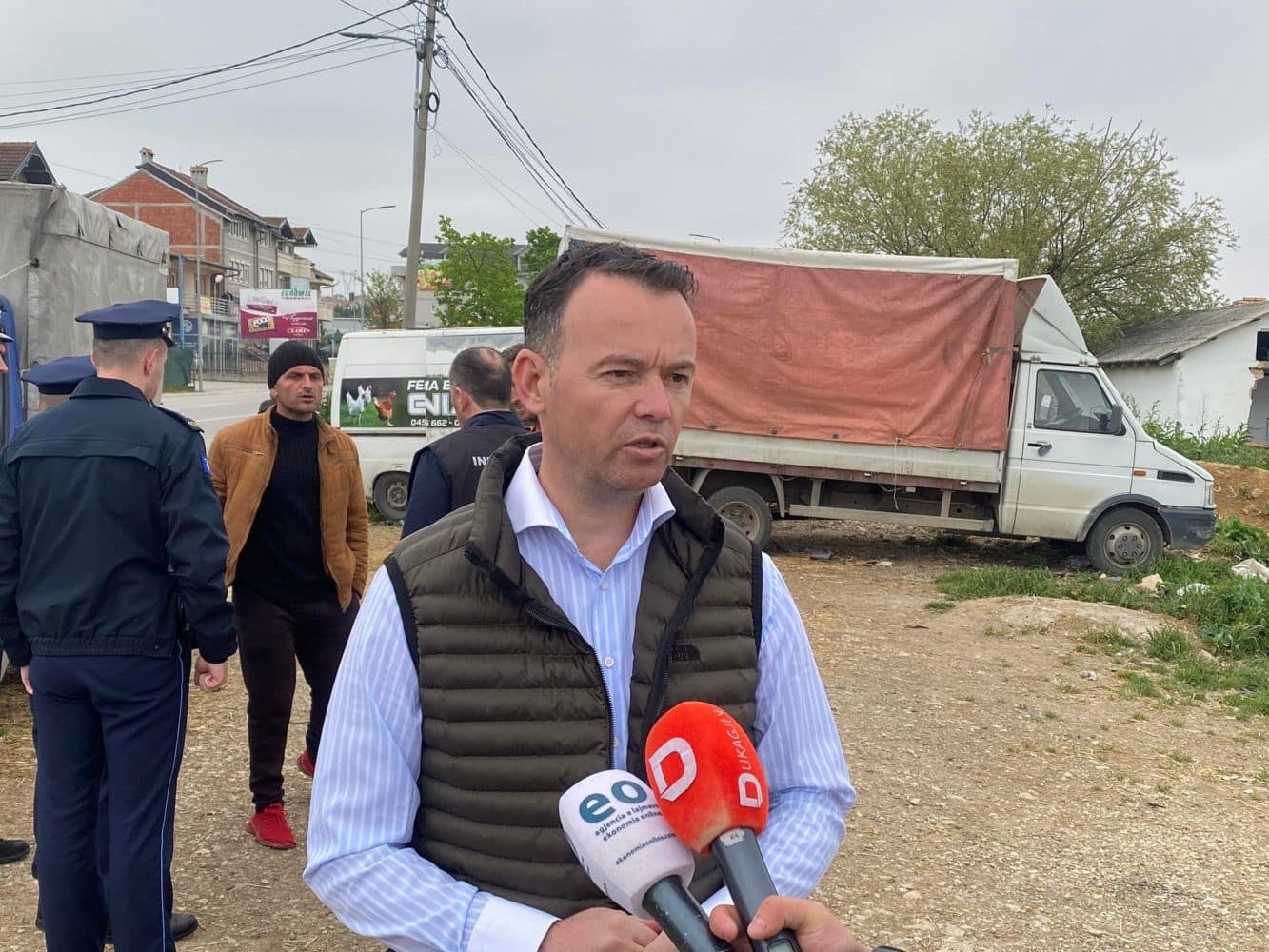 AUV me aksion për ndalimin e therjeve të kafshëve e shpezëve në “Kodrën e Trimave”- Peci: S’do të lejojmë të rrezikohet jeta e qytetarëve
