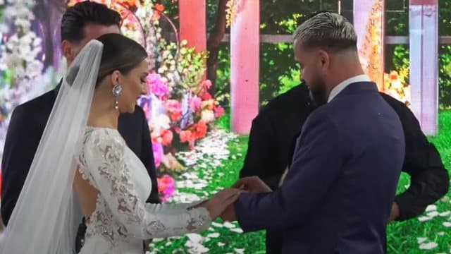 Luizi tregon se përse familja e tij nuk mori pjesë në dasmën me Kiarën