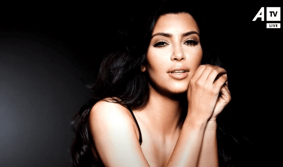 Kim Kardashian flet për sfidat si nënë beqare