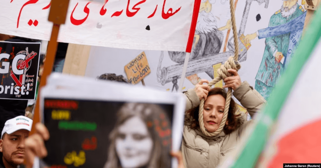 Gratë iraniane protestojnë brenda burgut kundër ekzekutimeve