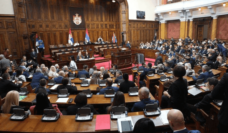 Partia serbe “Zavetnici” i kërkon qeverisë “të shpallë okupimin e Kosovës”