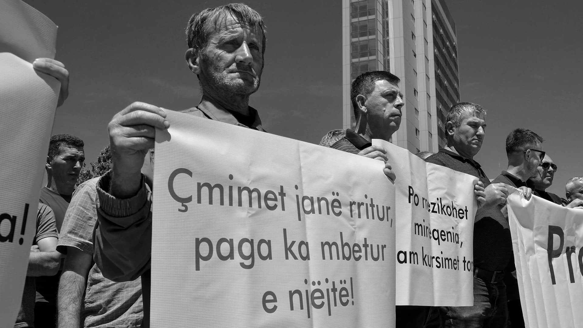 Ekspertët paralajmërojnë se vendi mund të varfërohet edhe më tepër, kërkojmë masa urgjente nga Qeveria