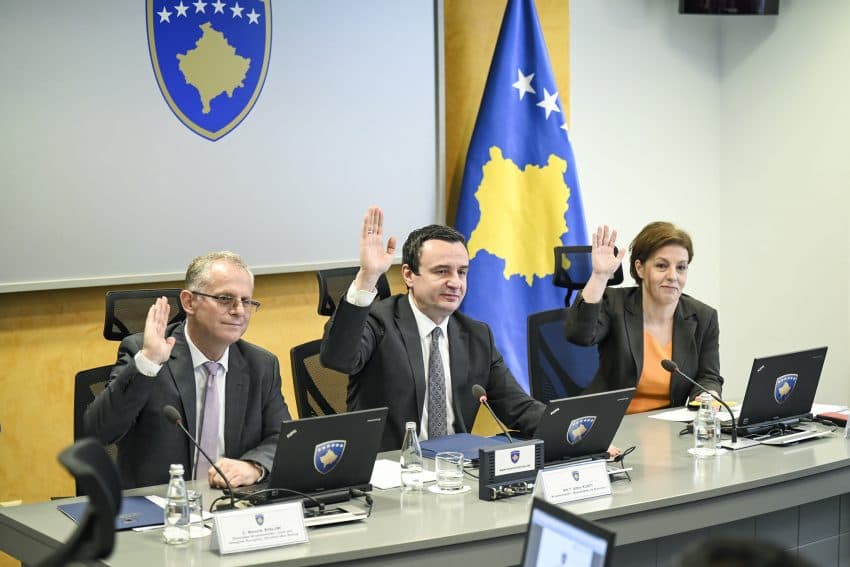 Qeveria e ndryshon Programin legjislativ – miraton projektligjin për t’ua kthyer paratë e komunave