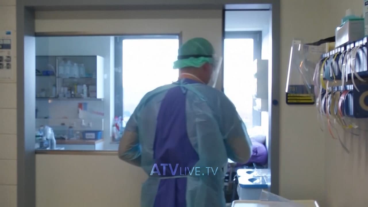 Një person vdes nga Covid-19, në ditën kur qeveria heq emergjencën shtetërore