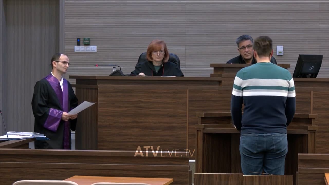 I biri i viktimës në masakrën e Izbicës dëshmon kundër Alidemës