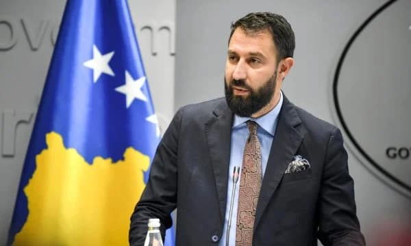 Tensionet në Zveçan, Krasniqi: E kemi obligim t’ua sigurojmë kryetarëve kryerjen e obligimeve