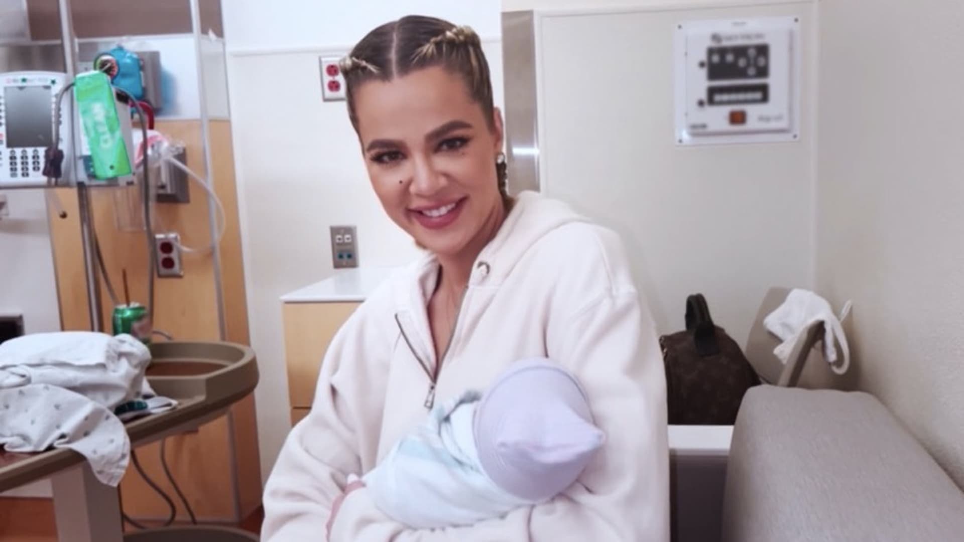 Bëhet i ditur emri i djalit të Khloe Kardashian