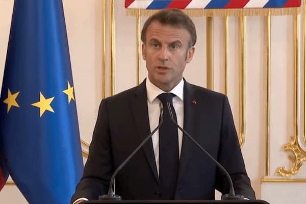 Macron: Kosova është përgjegjëse për trazirat në veri