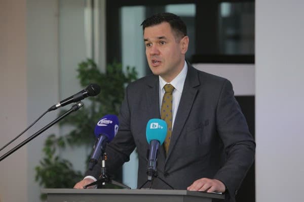 ​Ministri bullgar i Ekonomisë: Fondi Evropian i Mbrojtjes ofron mundësi të rëndësishme