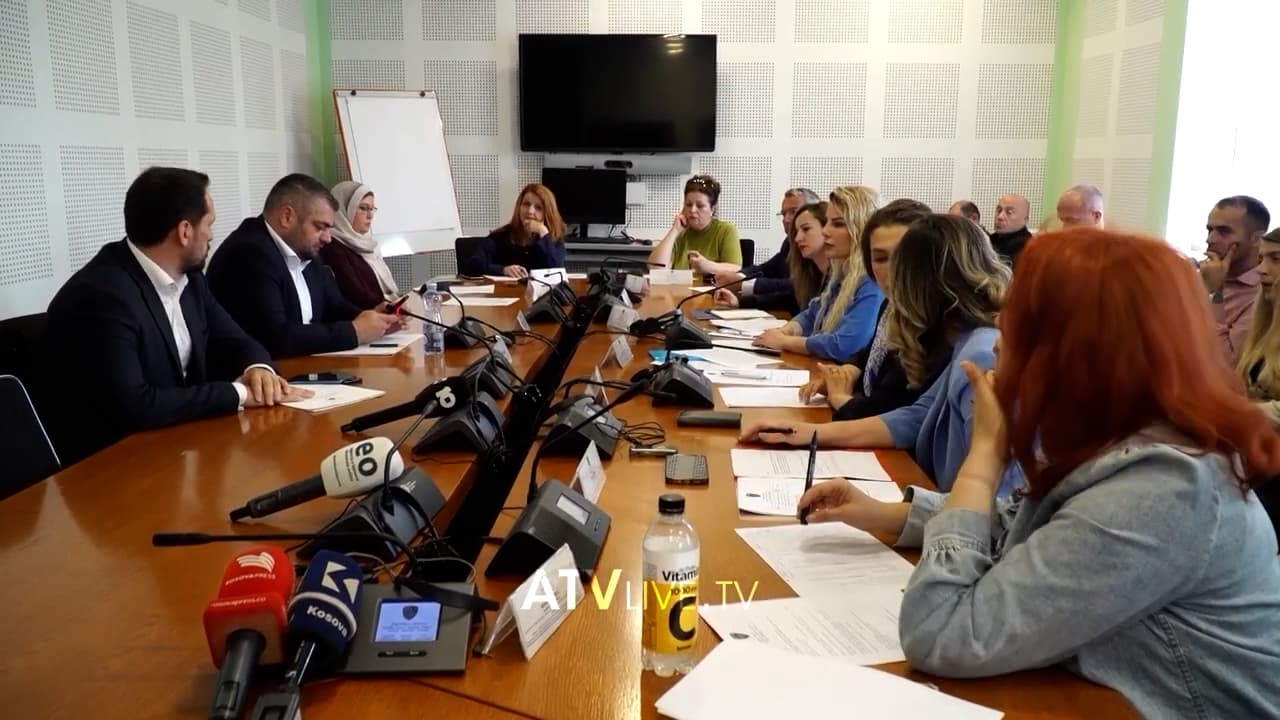 Termi “personat e zhdukur me forcë” përplas pozitë e opozitë