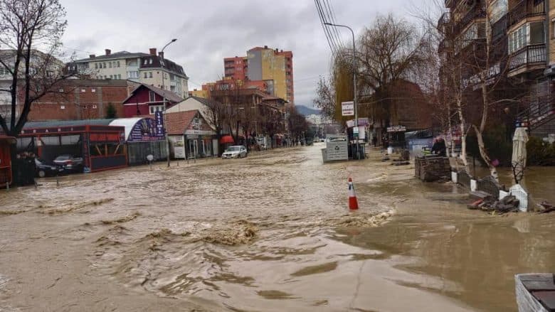 Komuna e Mitrovicës këtë javë i kompenson dëmet nga përmbytjet