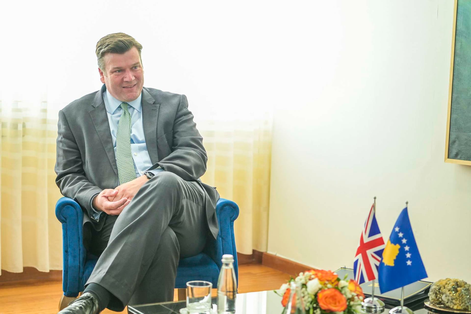 Qeveria e Britanisë së Madhe komenton vizitën e Heappey: Kosova, një partner i rëndësishëm