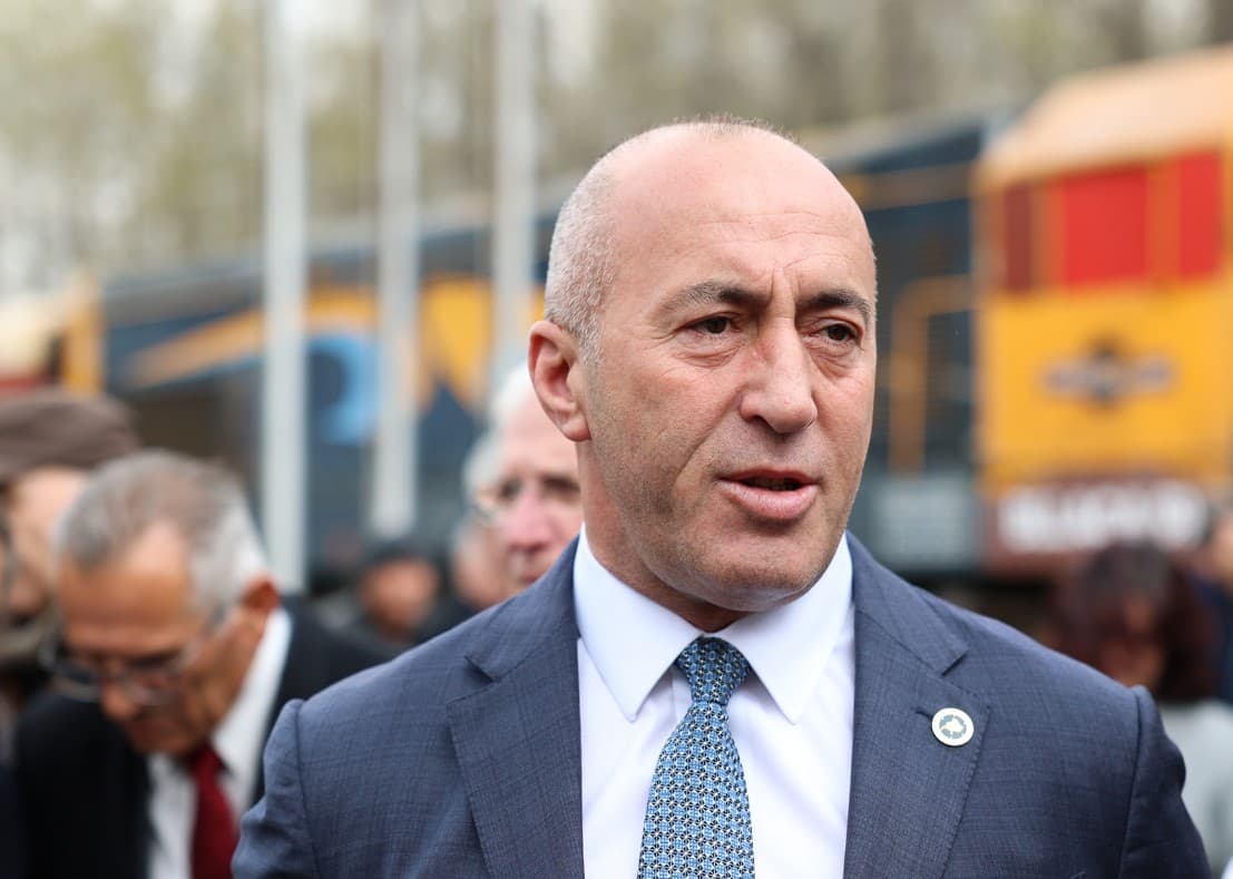 Haradinaj: Shqetësuese sulmet që i bëhen mediave dhe gazetarëve dhe tendenca e pushtetit për kontroll ndaj tyre