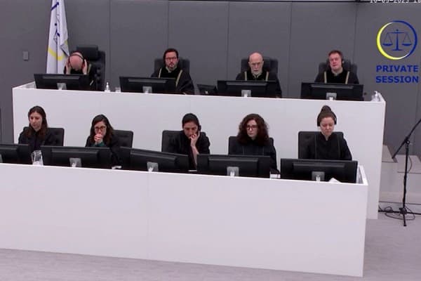 ​Përfundon seanca ndaj Thaçit dhe të tjerëve, dëshmitari i 4-të dëgjohet në seancë private