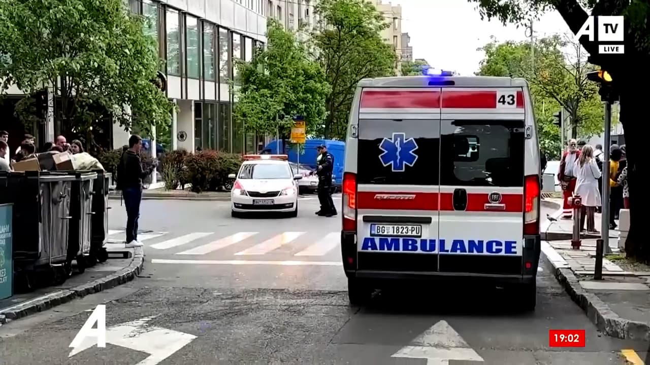 Nëntë të vrarë në një shkollë në Beograd, policia arreston një nxënës 14 vjeç për sulmin